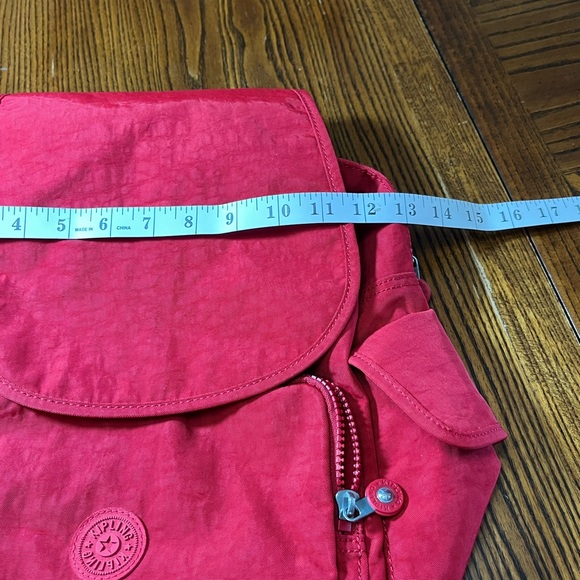 KIPLING MEDIUM SIZED RED BACKPACK. VERY GOOD PRELOVED. - Picture 12 of 15